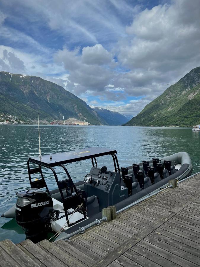 Trolltunga Fjordview Aparthotel Odda Ngoại thất bức ảnh